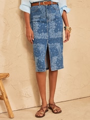 Love & Roses Bandana Print Pencil Skirt - Image 3 de 4