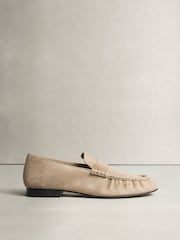 Таупе - N. Premium Suede Almond Toe Ruched Loafers - Image 11 of 13