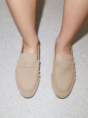 Таупе - N. Premium Suede Almond Toe Ruched Loafers - Image 6 of 13