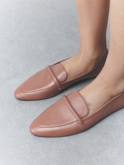 חום בהיר - Forever Comfort® Leather Point Toe Loafers - תמונה 5 מתוך 9