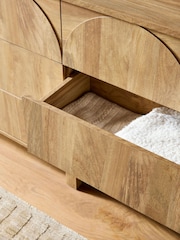 Natural Arches Mango Effect Wide 8 Drawer Chest of Drawers - Image 7 of 10