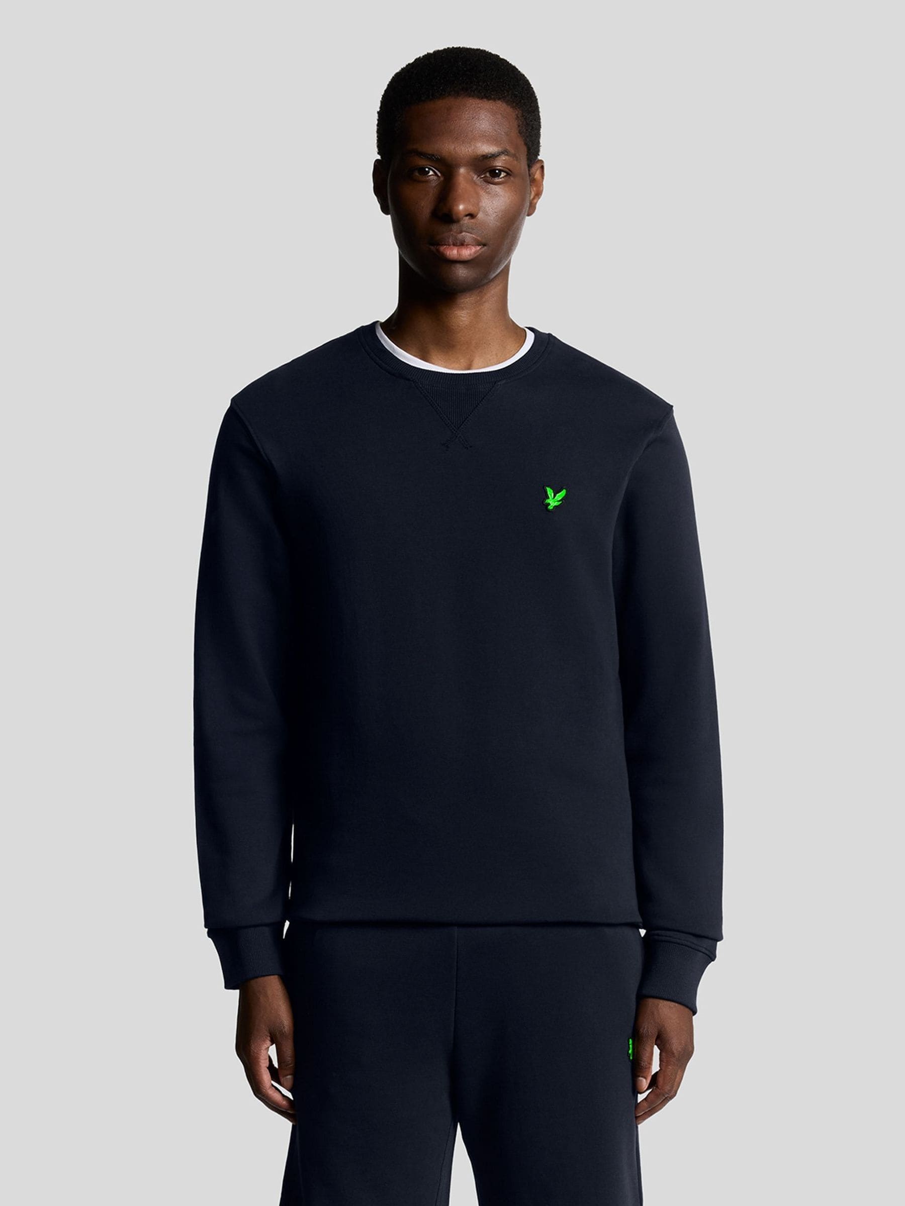 Lyle & Scott Men's Blue Crew Neck Sweatshirt - Image 2