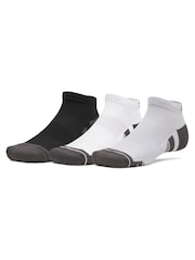 Under Armour מארז של 3 זוגות גרביים נמוכים מבד טכני בעל ביצועים גבוהים - תמונה 1 מתוך 3