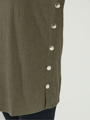 Verde - Blusa xadrez com botões laterais Yours Curve - Imagem 4 de 5