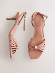駝色 - Forever Comfort® Heeled Sandals With Hardware - 圖片 8/10