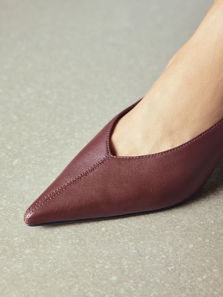 Кість - Forever Comfort® Leather Low Court Heels - Image 2 of 4