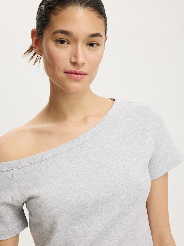 Cotton On Grey Arlie Asymmetric Short Sleeve Top - Image 4 of 4 Cotton On Grey Arlie Asymmetric Short Sleeve Top - Image 4 of 4