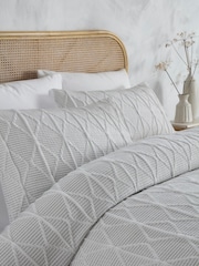 Serene White Crinkle Stripe Textured Duvet Cover Set - Image 2 of 3