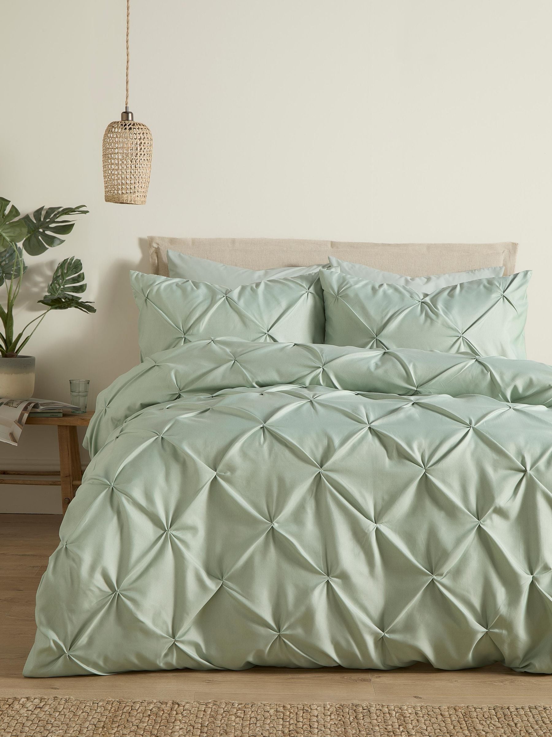 Serene Lara Pleated Duvet Cover Set Super King 260 x 220cm – Textured Steel/Sage Bedding with Elegant Pintuck Design, Includes 2 Pillowcases - Image 5