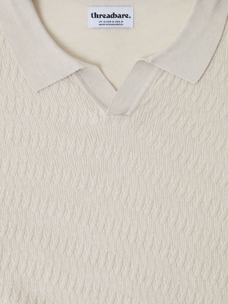Crema - Threadbare Textured Knit Front Trophy Neck Polo Shirt - Imagen 6 de 6