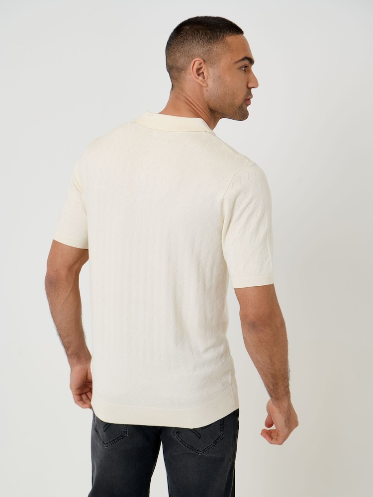 Crema - Threadbare Zig Zag Stitch Knitted Polo Shirt - Imagen 2 de 5