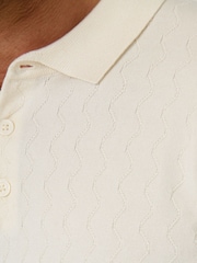 Crema - Threadbare Zig Zag Stitch Knitted Polo Shirt - Imagen 5 de 5