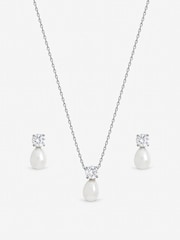 علبة هدية طقم زفاف Tone بكريستال ولؤلؤ من Jon Richard - Image 1 of 3