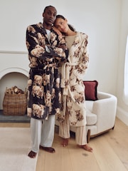 Grey Hamish the Highland Cow Cosy Dressing Gown - Image 3 of 12