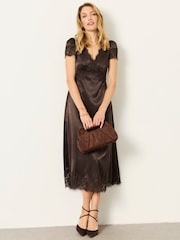 Vestido a media pierna FATFACE con ribete de encaje - Imagen 5 de 9