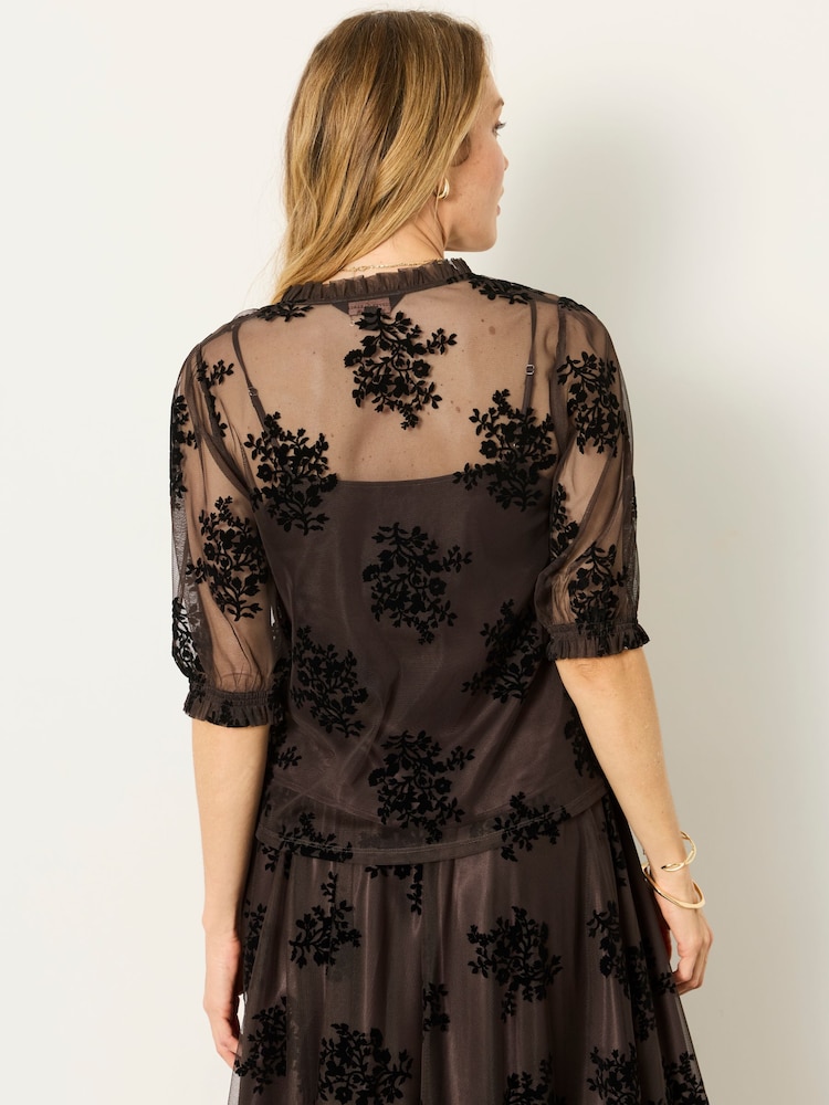 FatFace Flocked Tulle Blouse - Larawan 2 ng 5 FatFace Flocked Tulle Blouse - Larawan 2 ng 5