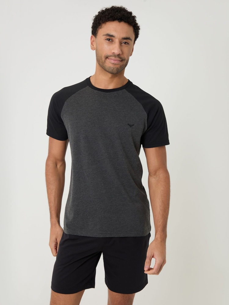 Schwarz - Threadbare Raglan-Kurzarm-Top & Shorts-Lounge-Set - Bild 1 von 4