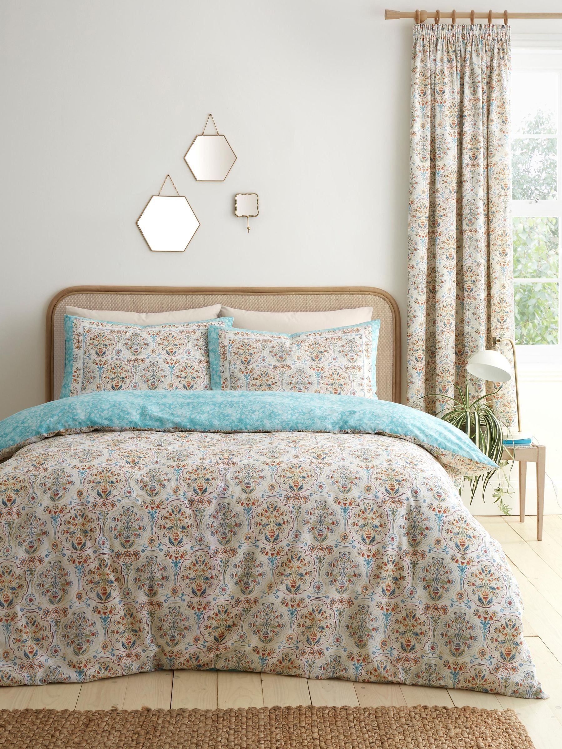 Julian Charles Natural Edena Deco Floral Reversible Duvet Set - King Size - Image 4