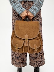 Σακίδιο πλάτης Oliver Bonas Kerry Camel Brown με αγκράφα από Συνθετικό σουέτ - Εικόνα 1 του 7