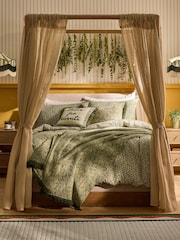 Lia Gold x Next Olive Leaf Jacquard Throw - Imagen 1 de 5