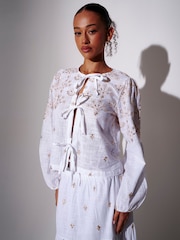 South Beach Embroidered Mirror Disc Detail Tie Front Top - 5的图像4｝