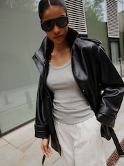 Crno - Faux Leather Funnel Belted Jacket - Slika 3 od 9