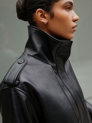 Crno - Faux Leather Funnel Belted Jacket - Slika 6 od 9