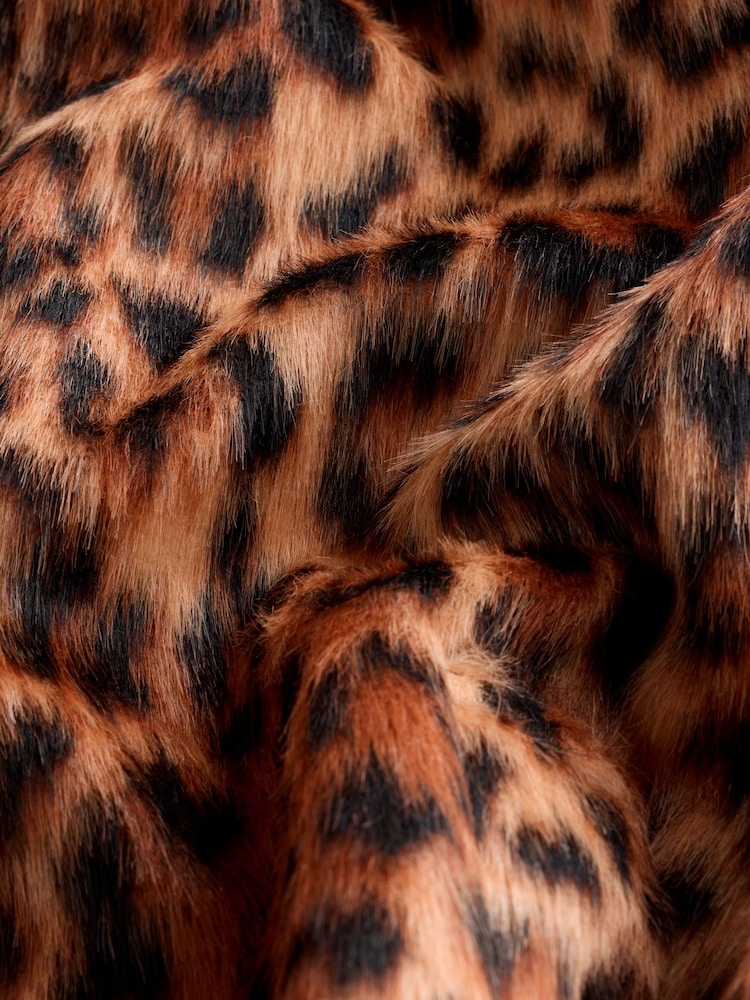 Leopard Print Faux Fur Dolly Coat - Image 9 of 9 Leopard Print Faux Fur Dolly Coat - Image 9 of 9