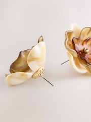 Brown Resin Flower Stud Earrings - Image 6 of 6