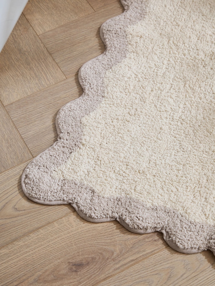 Furn Natural Lil Scallop Edge Bath Mat - Image 2 of 4