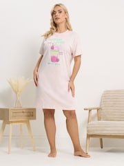 חולצת טי לשינה של Yours למידות גדולות - תמונה 2 מתוך 5