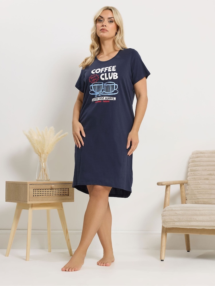 قميص نوم أطول من الخلف مقاس كبير من Yours - Image 1 of 4 قميص نوم أطول من الخلف مقاس كبير من Yours - Image 1 of 4