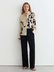 Reiss Ivory/Black Lyla Leaf-Print Jacquard Long-Sleeve Shirt - Image 3 of 6