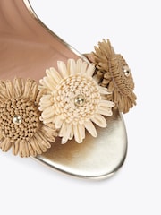 Carvela סנדלי עקב בלוק בעיטור פרח, דגם Sorrento - תמונה 4 מתוך 4