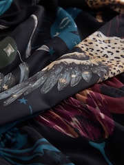 Estampa Celestial Preta - Vestido midi de tule com ombros à mostra - Imagem 10 de 10