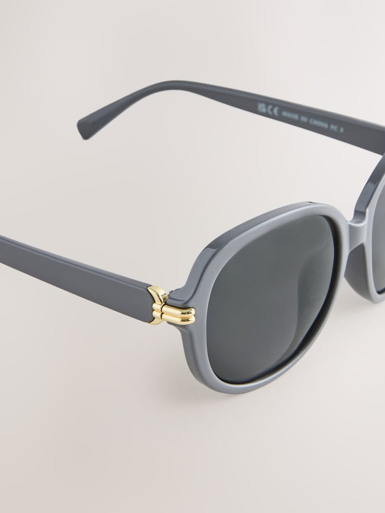 Grey Square Sunglasses - Image 6 of 6 Grey Square Sunglasses - Image 6 of 6