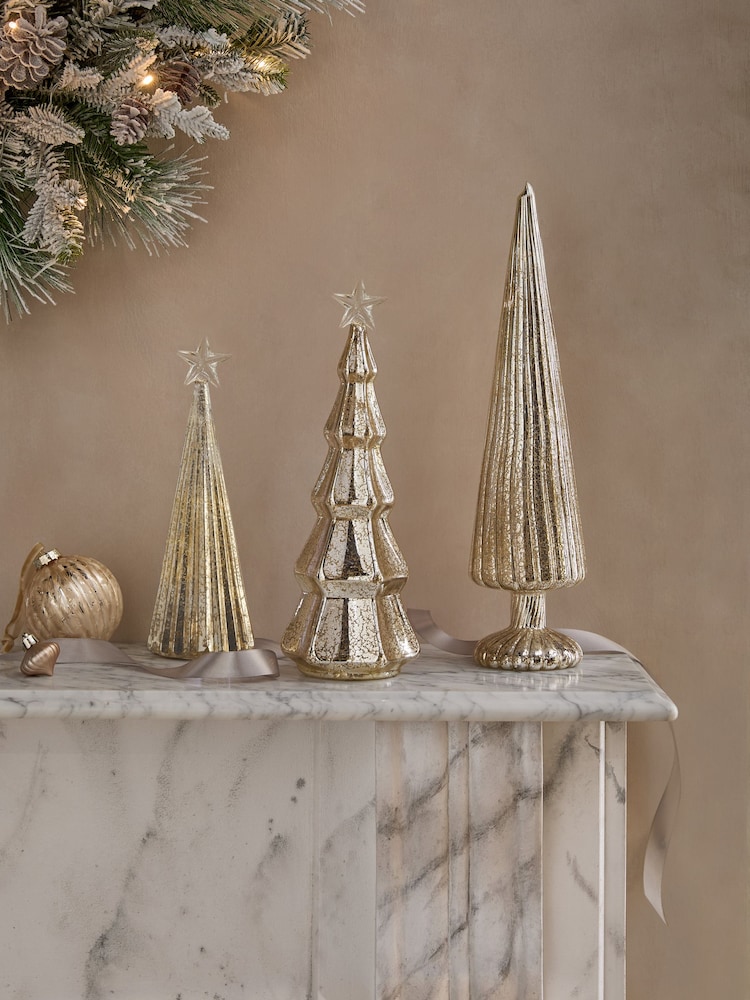 Set of 3 Gold Lit Glass Trees - Image 2 of 4 Set of 3 Gold Lit Glass Trees - Image 2 of 4