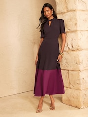 Love & Roses Tailored Colour Block Short Sleeve Fit And Flare Midi Dress - Bild 1 von 4