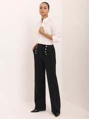 Mint Velvet מכנסי ג'ינס רחבים עם כפתור - תמונה 5 מתוך 9