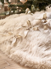 Natural Shimmer Fluffy Faux Fur Tree Skirt - Image 3 of 4