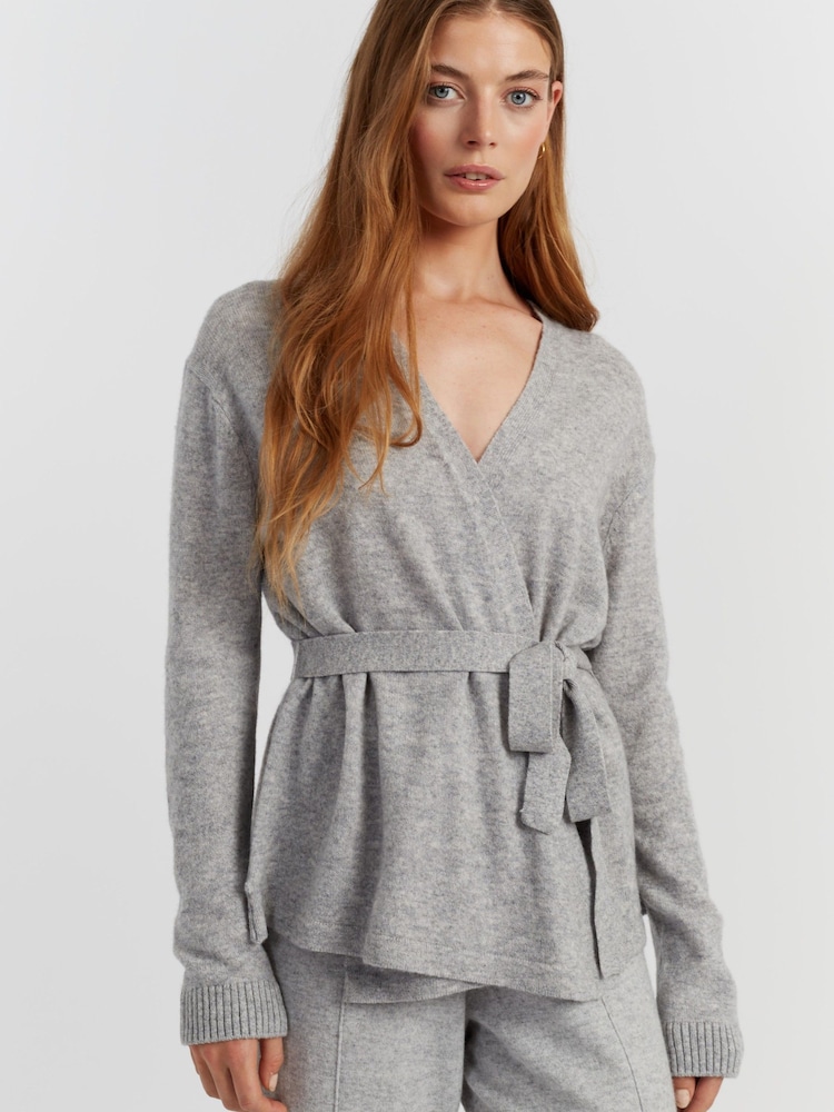 Chinti & Parker Soft-Oat Wool-Cashmere Light Wrap Cardigan - Image 1 of 3