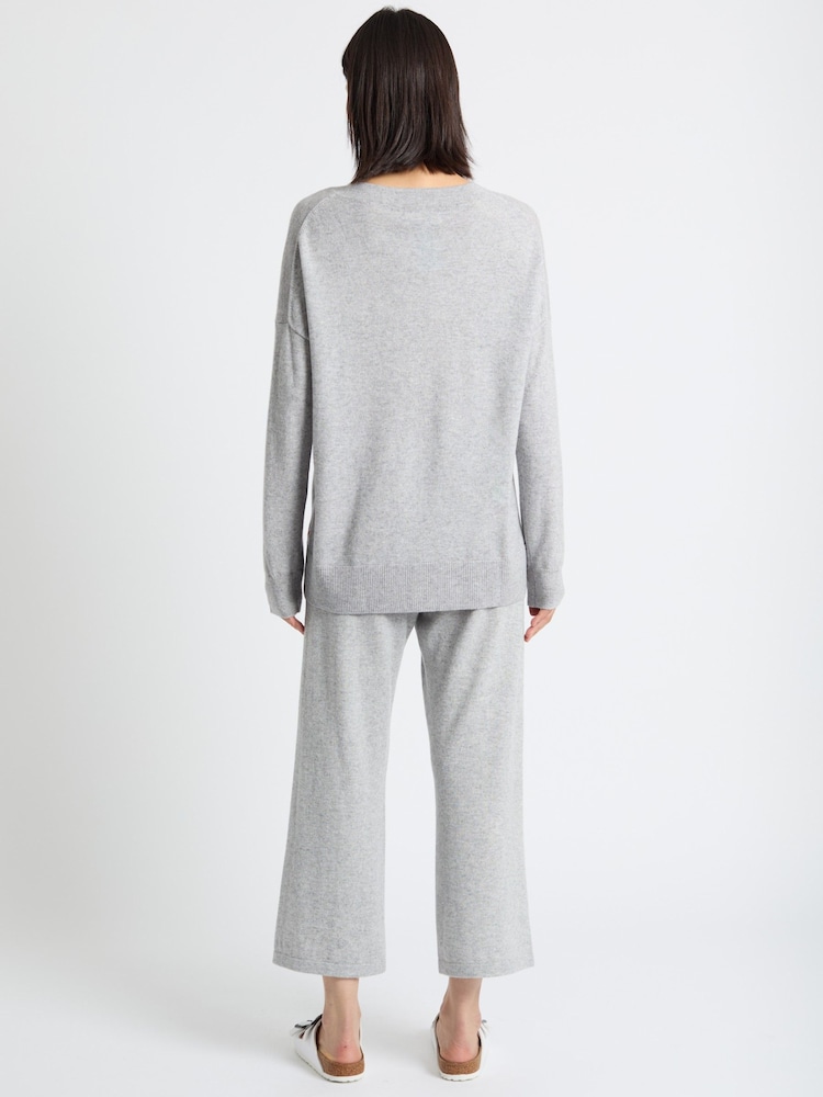 Chinti & Parker Soft Oat Wool Cashmere Light Slouchy Sweater - Image 3 of 3