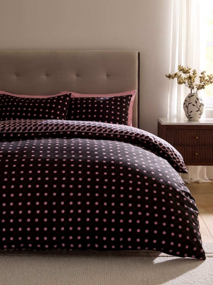 Pink and Brown Geo Reversible Bed Set - Image 2 of 6 Pink and Brown Geo Reversible Bed Set - Image 2 of 6