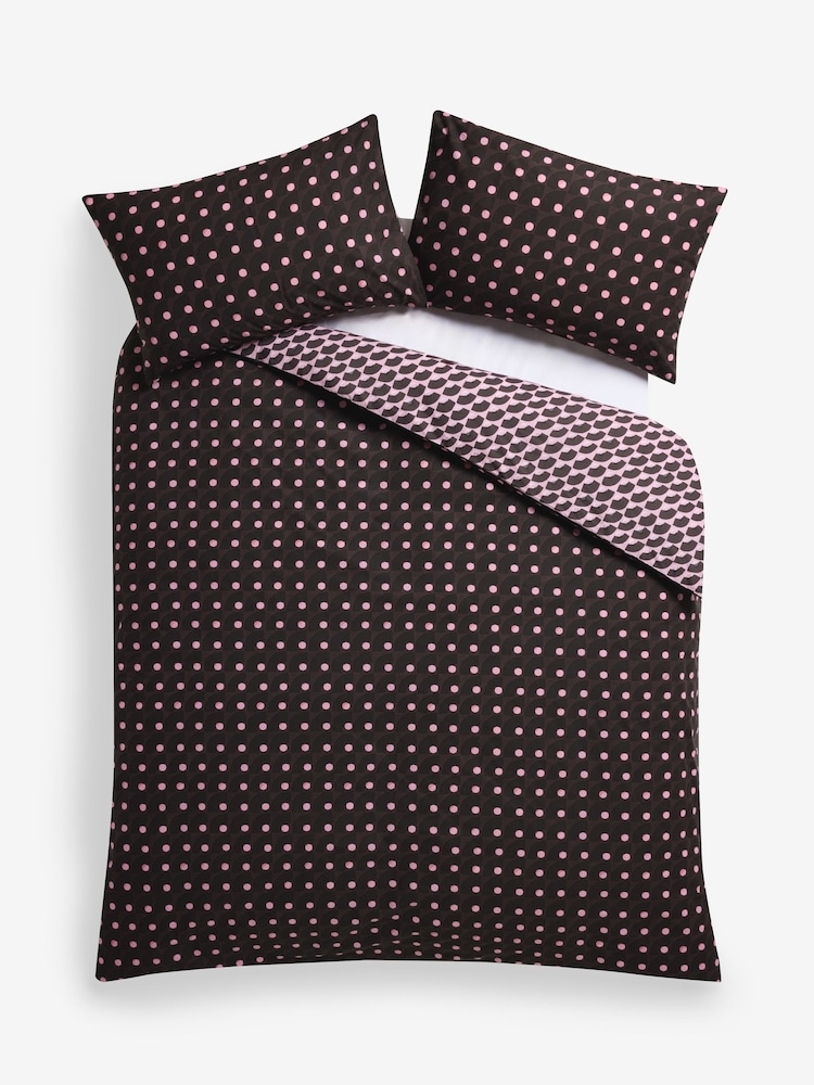 Pink and Brown Geo Reversible Bed Set - Image 6 of 6 Pink and Brown Geo Reversible Bed Set - Image 6 of 6