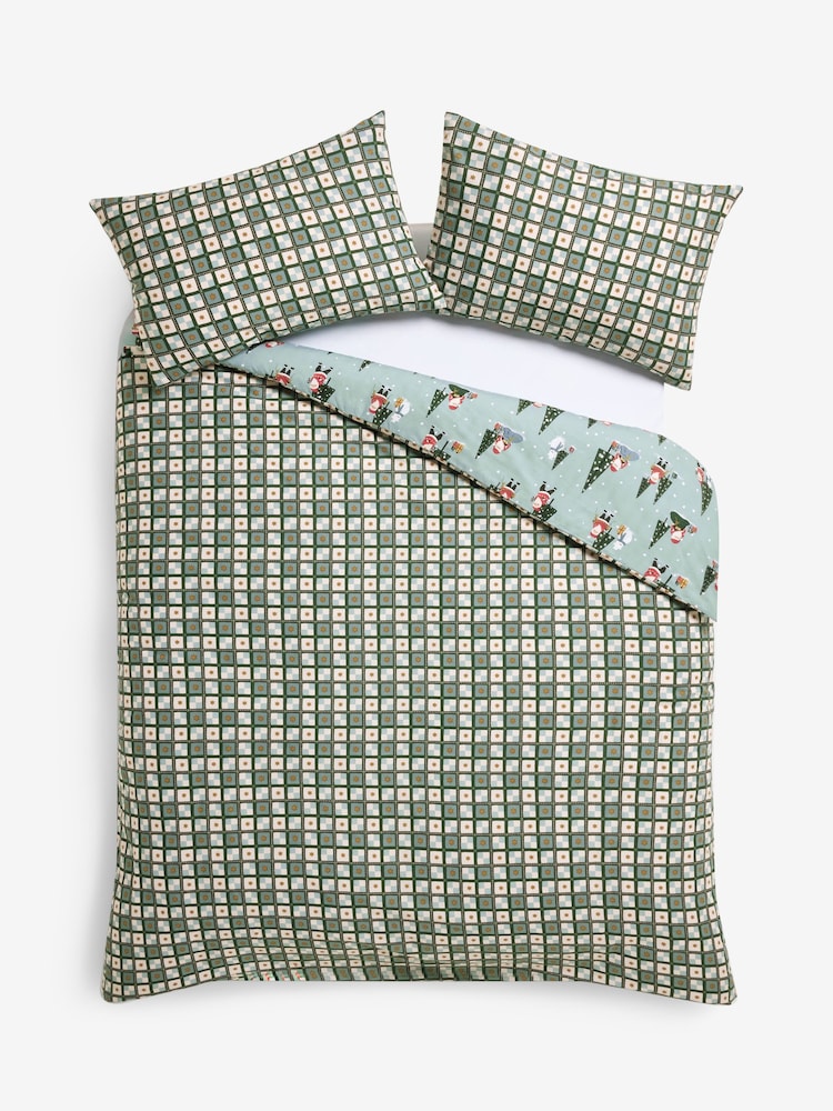 Green Santa Christmas Reversible Duvet Cover and Pillowcase Set - Image 5 of 5 Green Santa Christmas Reversible Duvet Cover and Pillowcase Set - Image 5 of 5