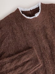 Brun - Pull en tricot torsadé avec col en dentelle - Image 7 de 8
