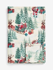 Red Christmas Santa Cosy Fleece Throw - Image 6 of 7