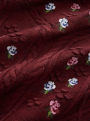 Beerenrot - Cable Knit Floral Embroidered Frill Neck Jumper - Bild 2 von 3
