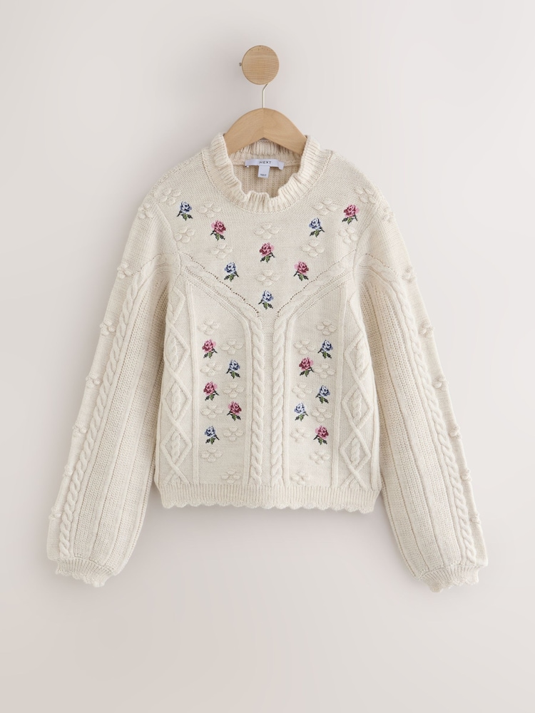 Ecru - Cable Knit Floral Embroidered Frill Neck Jumper - Bild 1 von 7 Ecru - Cable Knit Floral Embroidered Frill Neck Jumper - Bild 1 von 7