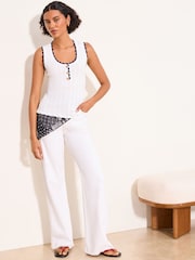 Lipsy White Tipped Scallop Detail Knitted Vest - Image 3 of 5